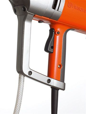 Husqvarna DM 230